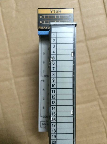 1PC New Panasonic FP2-Y16R AFP23103 PLC Free Shipping