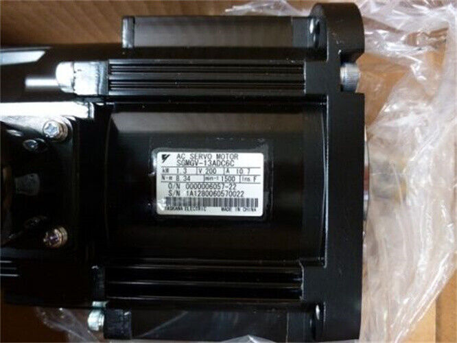 1PC New Yaskawa SGMGV-13ADC6C Servo Motor Expedited Shipping SGMGV13ADC6C