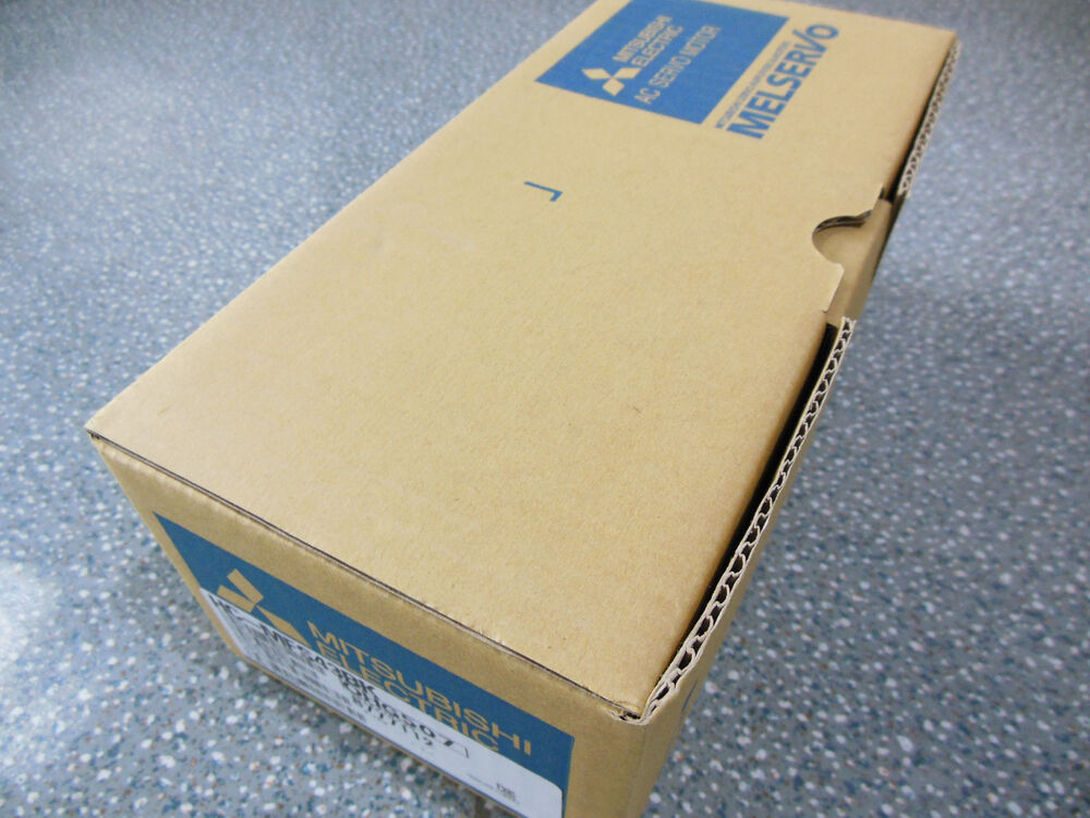 1PC MITSUBISHI HC-MFS43BK AC Servo Motor HCMFS43BK New In Box Expedited Shipping DHL / UPS / FedEX