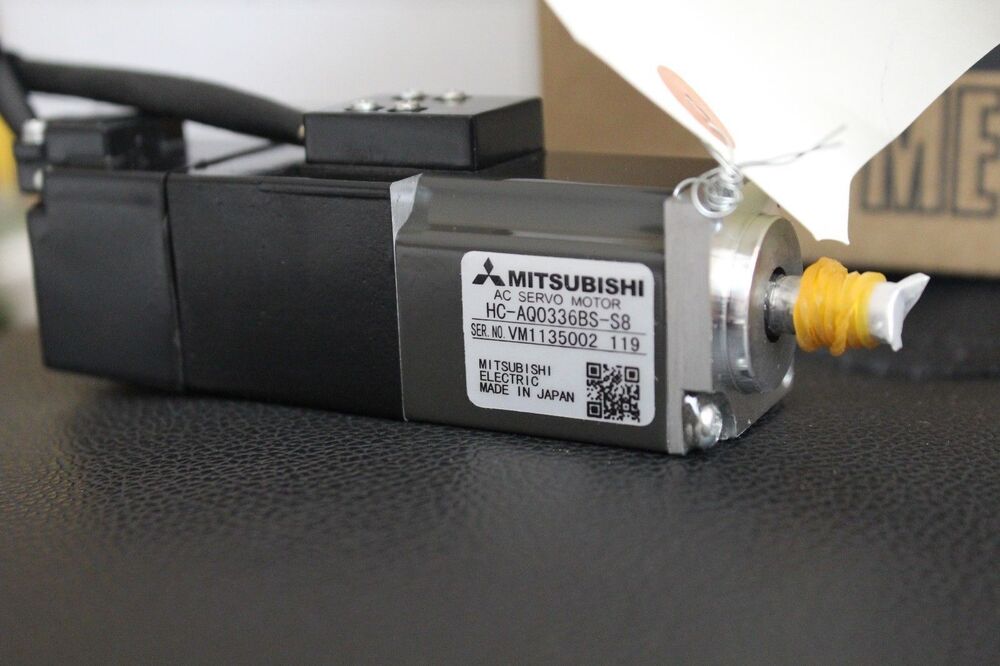 MITSUBISHI HC-AQ0336BS-S8 Servo Motor HCAQ0336BSS8 New In Box Expedited Shipping DHL / UPS / FedEX