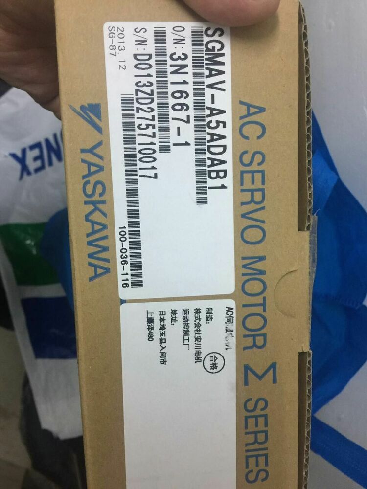 1PC New Yaskawa SGMAV-A5ADAB1 Servo Motor Expedited Shipping SGMAVA5ADAB1