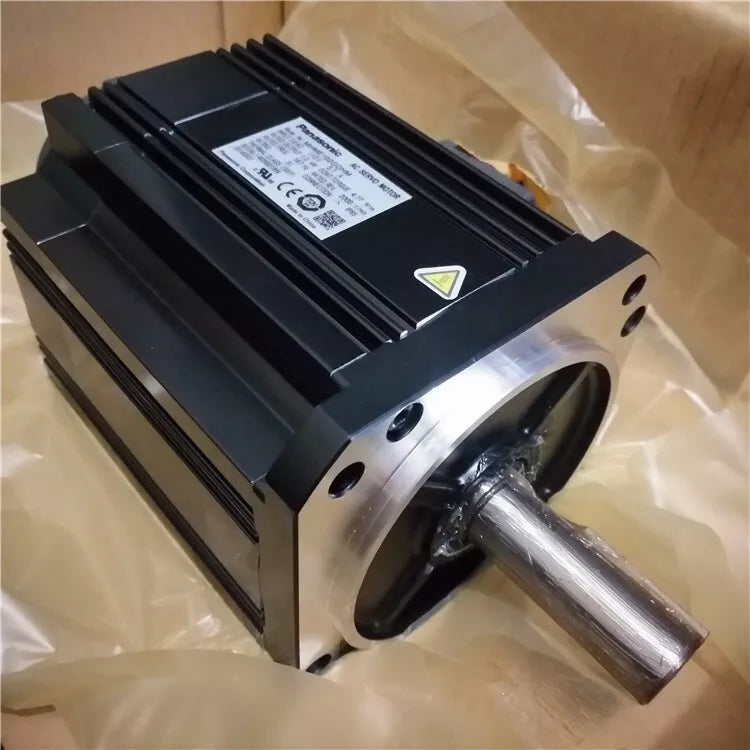 1PC New In Box Panasonic MHME102GCGM Servo Motor Expedited Shipping