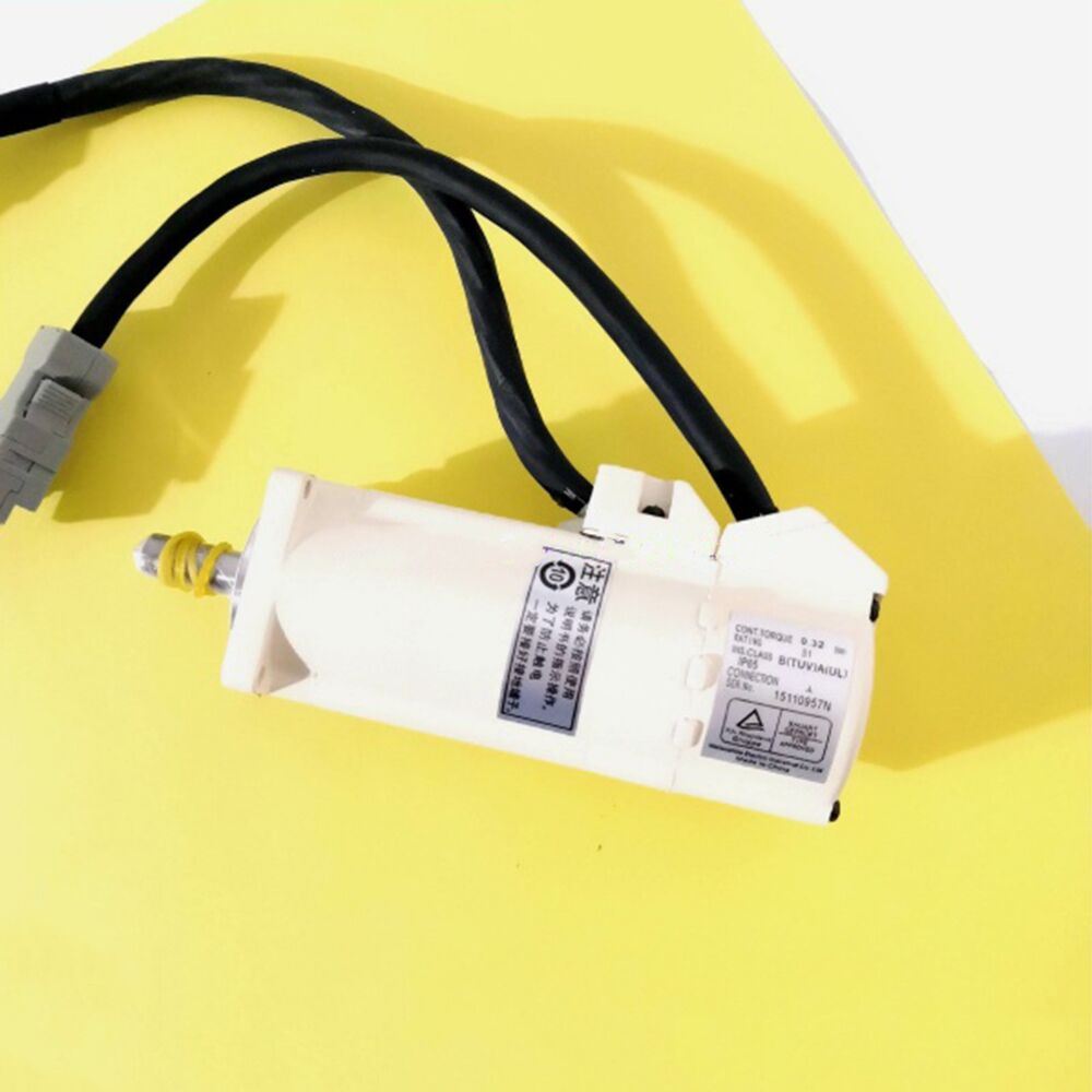 1PC New In Box Panasonic MSMA012C2N4 Servo Motor Expedited Shipping