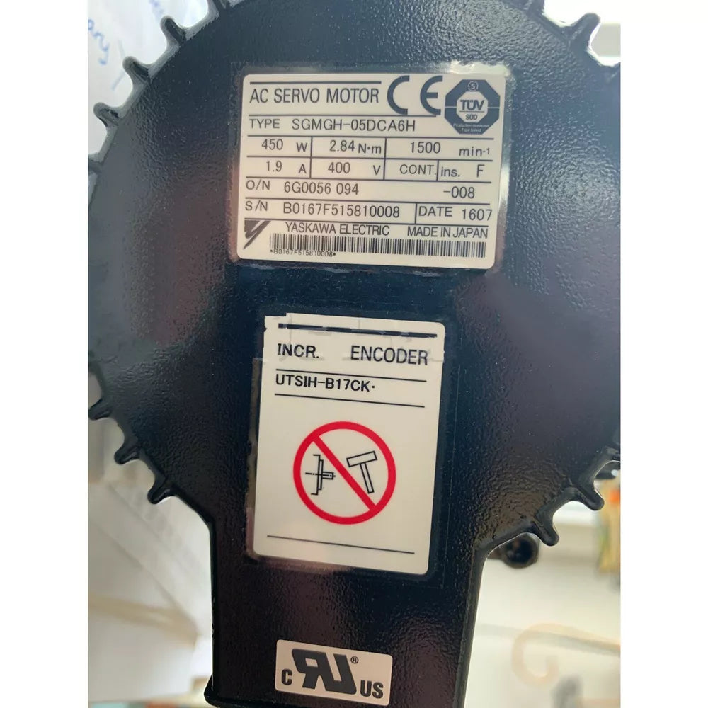 1PC New Yaskawa SGMGH-05DCA6H Servo Motor Expedited Shipping SGMGH05DCA6H