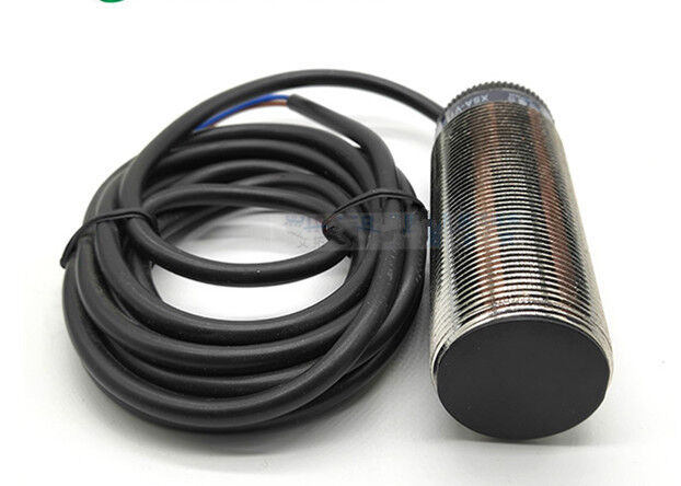 1PC New Schneider XSAV12801 Proximity Switch Speed Sensor Free Shipping DHL / UPS / FedEX