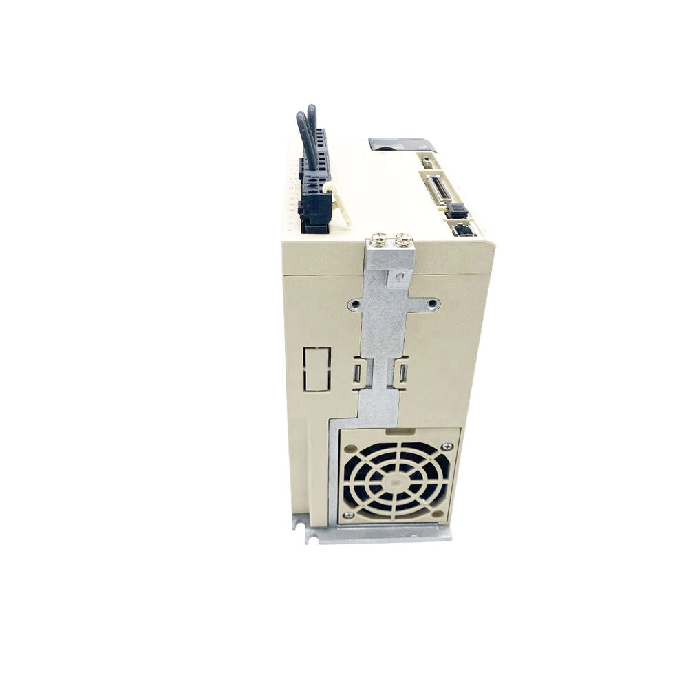 1PC New Yaskawa SGD7S-120A00A002 Servo Driver Expedited Shipping