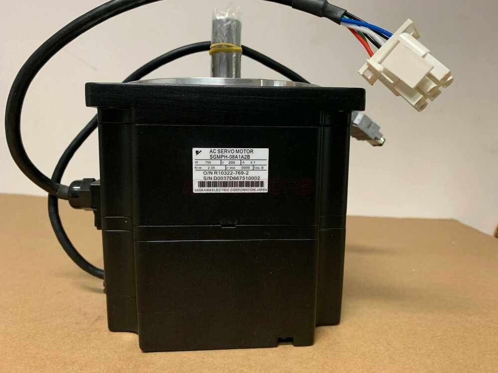 1PC New Yaskawa SGMPH-08A1A2B Servo Motor Expedited Shipping SGMPH08A1A2B