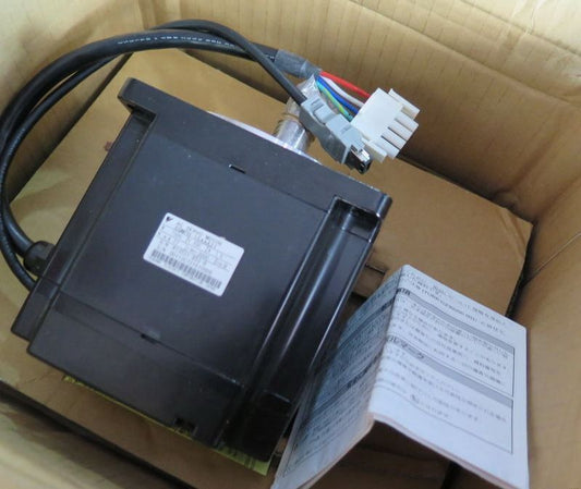 1PC New Yaskawa SGMPH-15AAA21 Servo Motor Expedited Shipping SGMPH15AAA21