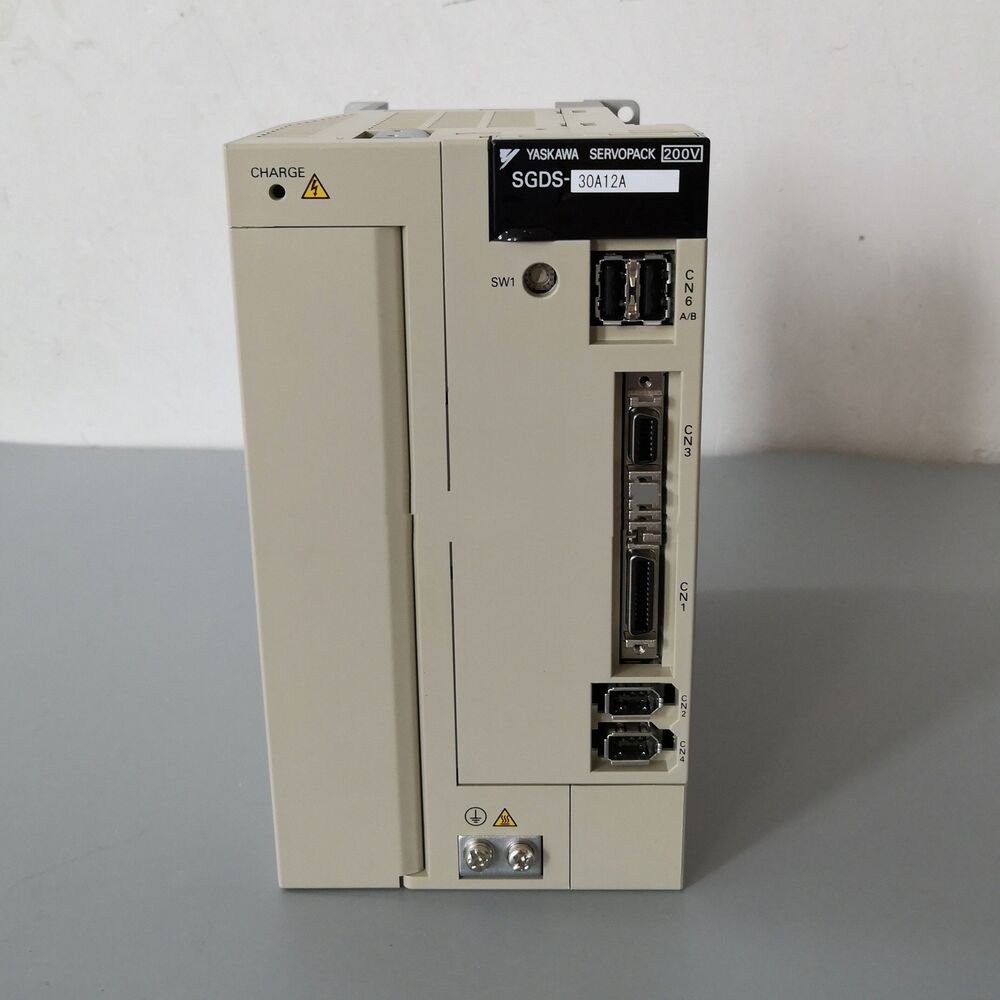 1PC New Yaskawa SGDS-30A12A Servo Driver Expedited Shipping