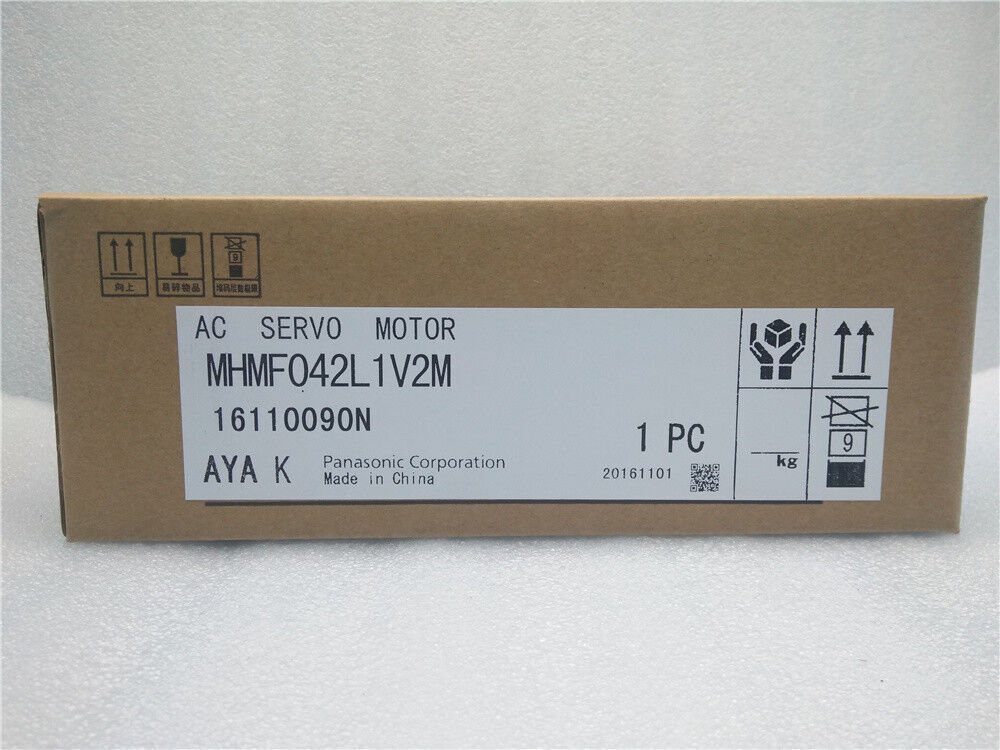 1PC New In Box Panasonic MHMF042L1V2M Servo Motor Expedited Shipping