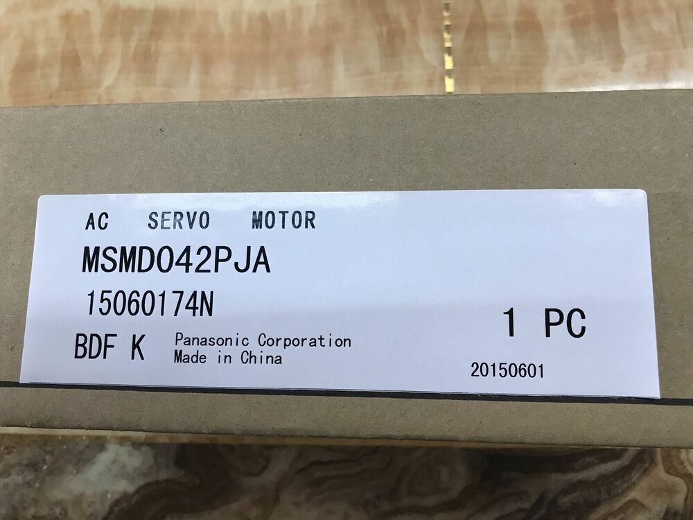 1PC New In Box Panasonic MSMD042PJA Servo Motor Expedited Shipping