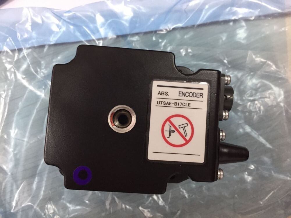 1PC New Yaskawa UTSAE-B17CLE Servo Encoder UTSAEB17CLE Expedited Shipping