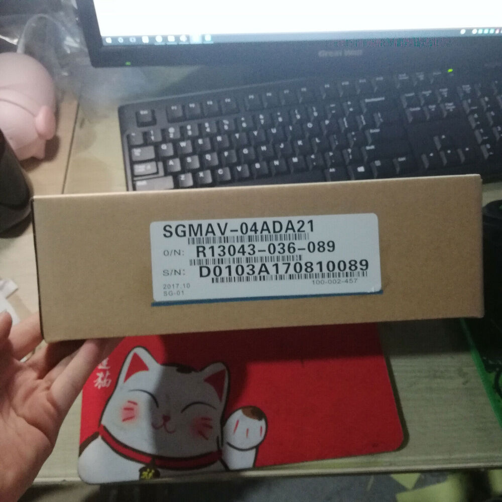 1PC New Yaskawa SGMAV-04ADA21 Servo Motor Expedited Shipping SGMAV04ADA21