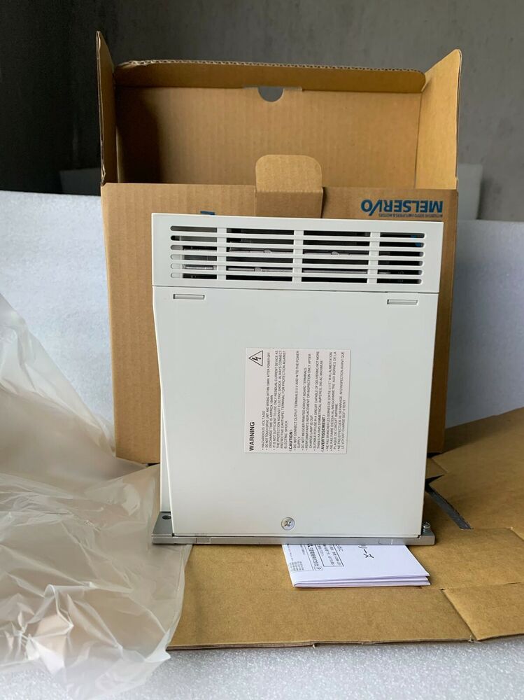New Original Mitsubishi Servo Driver MR-J2S-70B MRJ2S70B Free Expedited Shipping DHL / UPS / FedEX