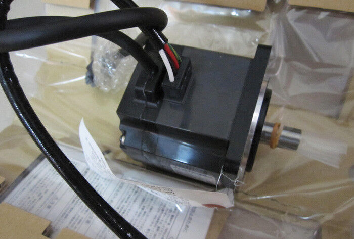 MITSUBISHI HC-UFS23 Servo Motor New In Box HCUFS23 Expedited Shipping DHL / UPS / FedEX