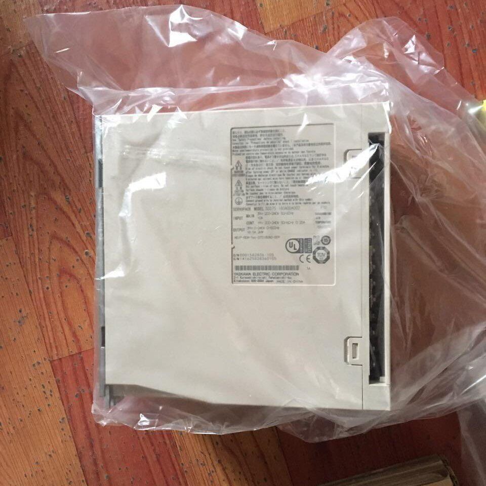 1PC New Yaskawa SGD7S-1R6A00A002 Servo Driver Expedited Shipping