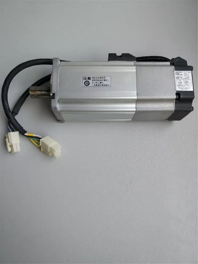 1PC New In Box Panasonic MHMD042P1V Servo Motor Expedited Shipping