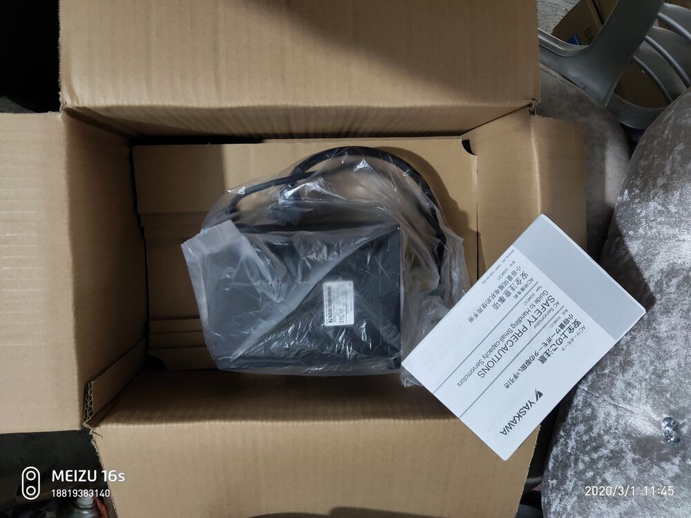 1PC New Yaskawa SGMPH-08A1A61 Servo Motor Expedited Shipping SGMPH08A1A61