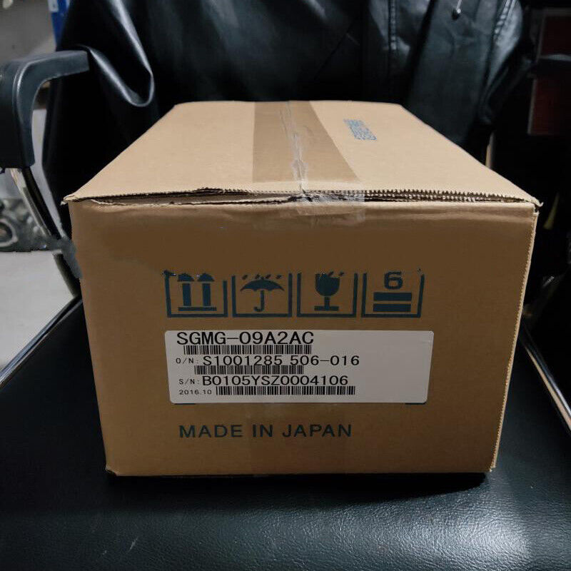 1PC New Yaskawa SGMG-09A2AC Servo Motor Expedited Shipping SGMG09A2AC