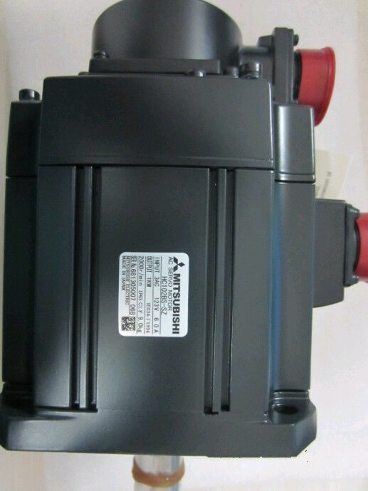 1PC MITSUBISHI HC102BS-SZ Servo Motor HC102BSSZ New In Box Expedited Shipping DHL / UPS / FedEx