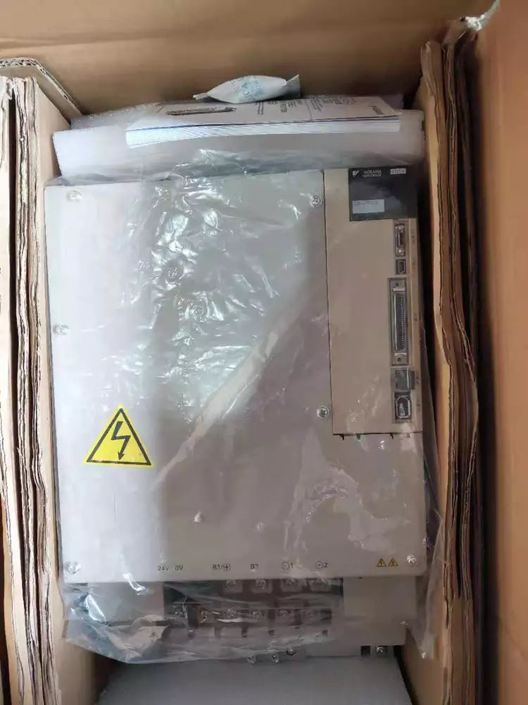 1PC New Yaskawa SGDV-370D01A Servo Driver Expedited Shipping