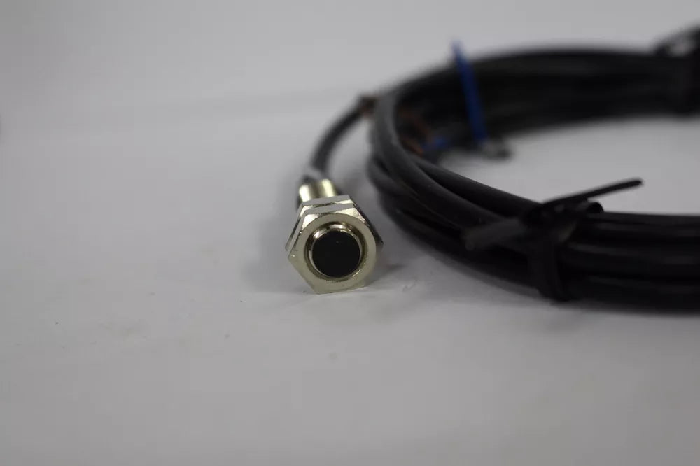 One New Schneider XS608B1PAL2 Proximity Switch Sensor Free Shipping DHL / UPS / FedEX