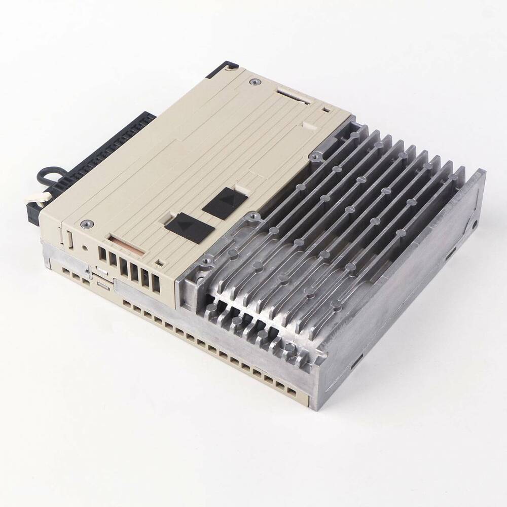 1PC New In Box Yaskawa SGDV-2R8A21A Servo Drives Expedited Shipping