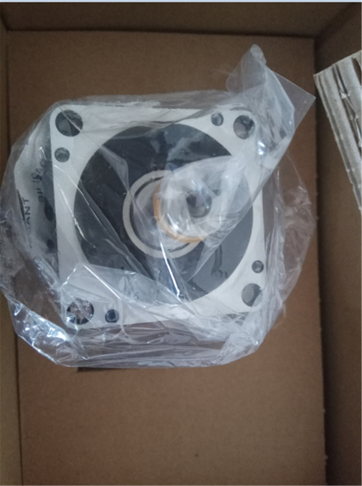 1PC New Yaskawa SGMJV-04AAA41 Servo Motor Expedited Shipping SGMJV04AAA41