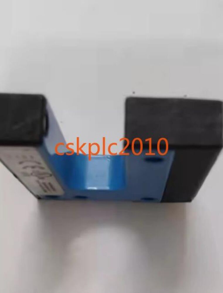 1PCS Original SICK slot sensor WF15-60B410 in good condition in stock