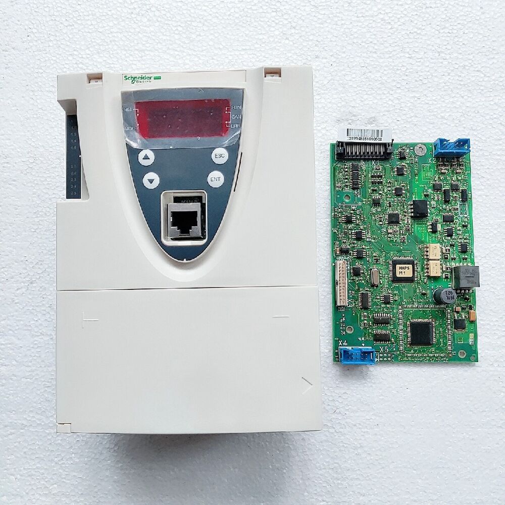 NEW SCHNEIDER ELECTRIC VX4A71101Y Control Board DHL / UPS / FedEX