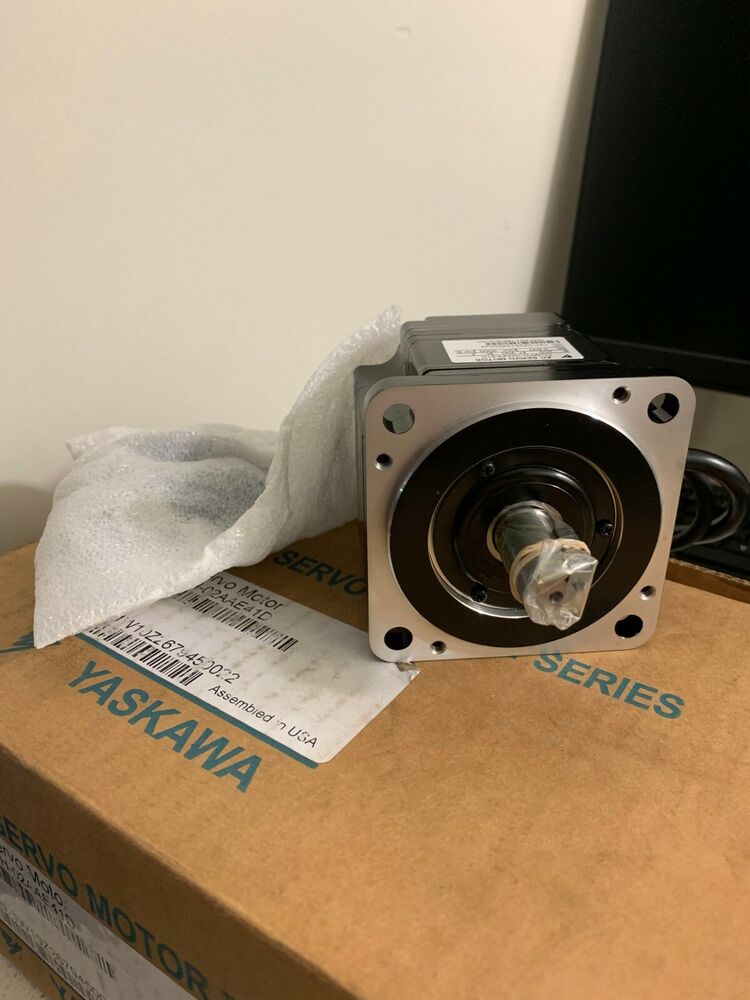 1PC New Yaskawa SGMPH-02AAE41D Servo Motor Expedited Shipping