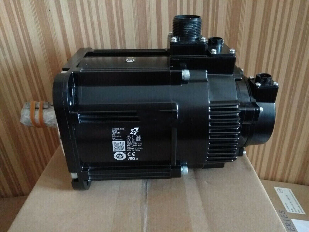 1PC New Yaskawa SGM7G-20AFC6C Servo Motor Expedited Shipping SGM7G20AFC6C