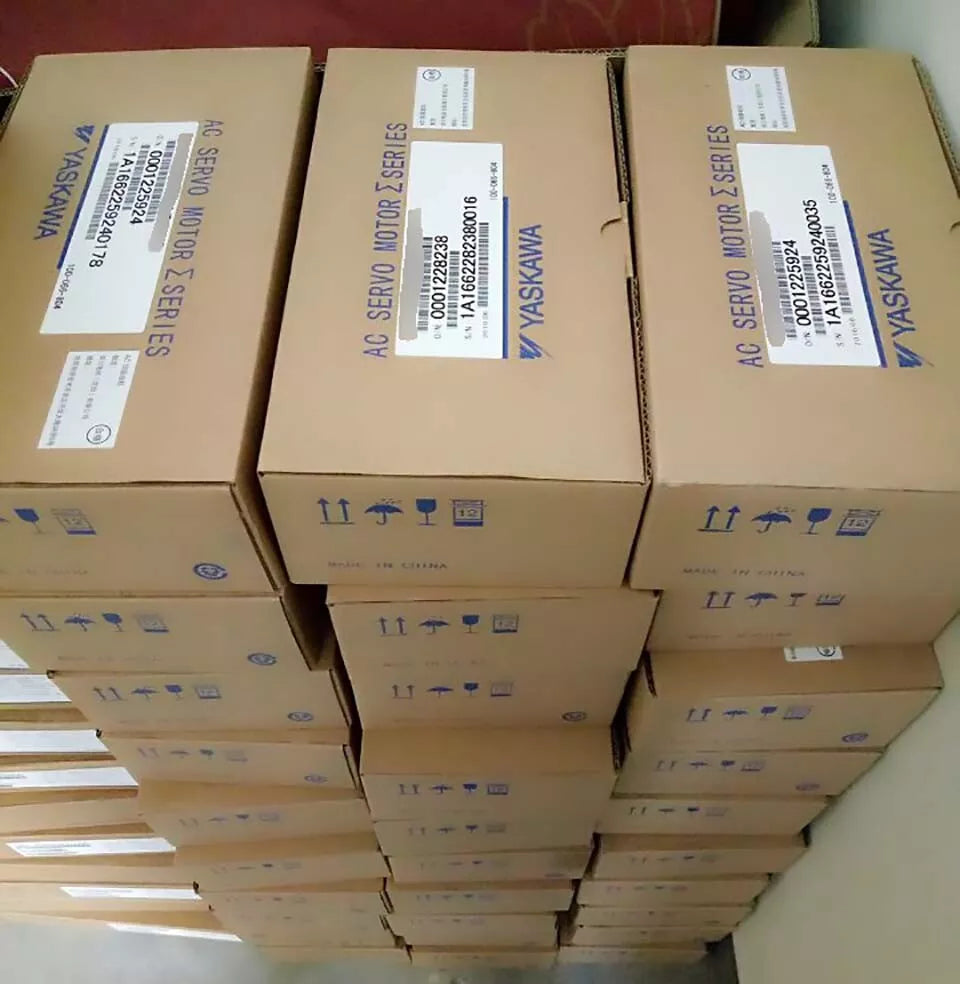 1PC New Yaskawa SGMAV-01A3A6C Servo Motor Expedited Shipping SGMAV01A3A6C