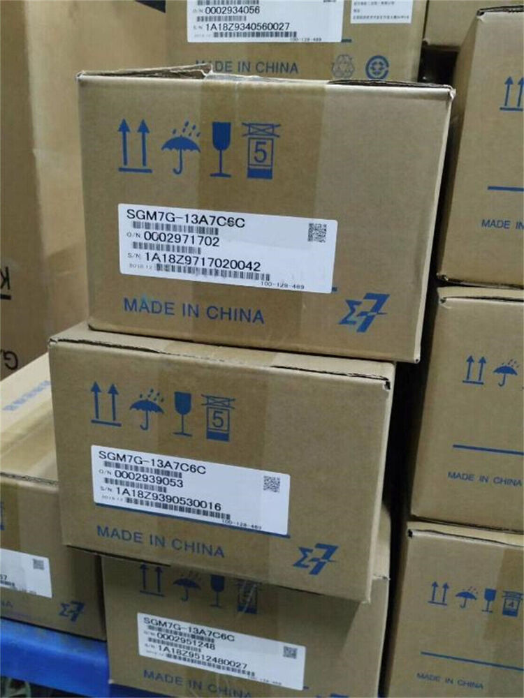 1PC New Yaskawa SGM7G-13A7C6C Servo Motor Expedited Shipping SGM7G13A7C6C
