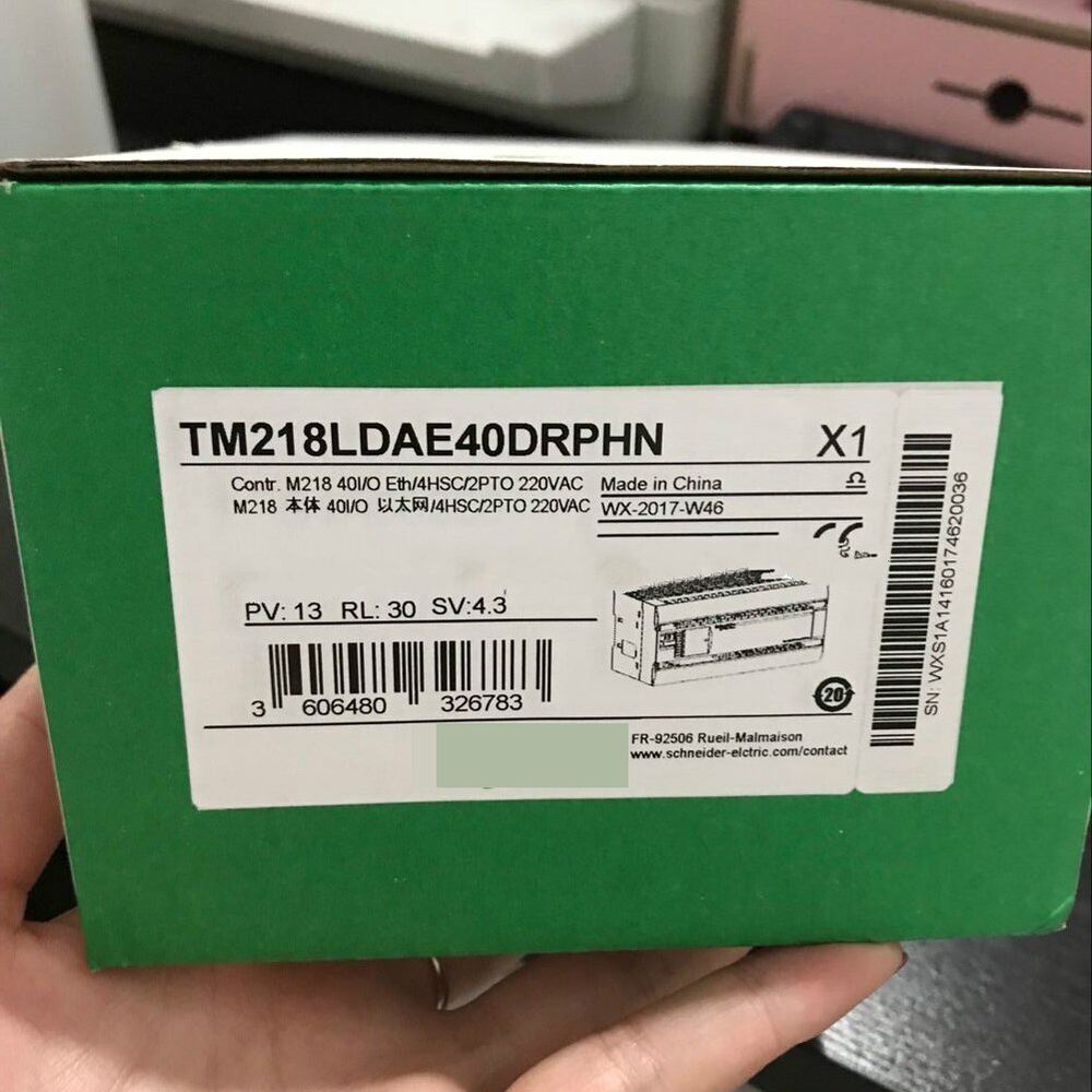 1PC New Schneider TM218LDAE40DRPHN PLC In Box Expedited Shipping DHL / UPS / FedEX