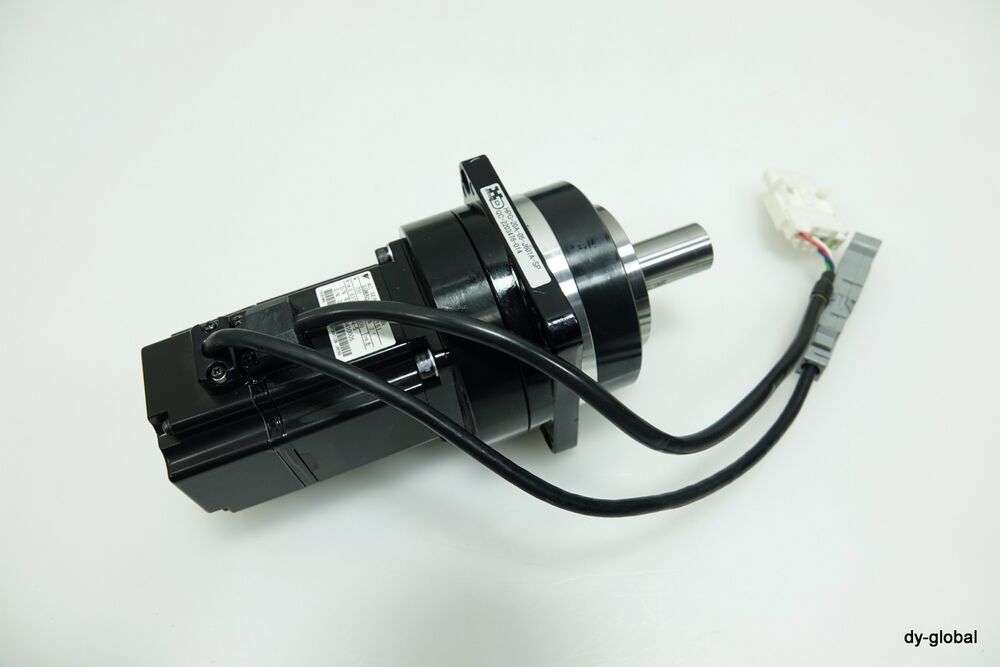1PC New Yaskawa SGMAH-02AAAH161 Servo Motor Expedited Shipping SGMAH02AAAH161