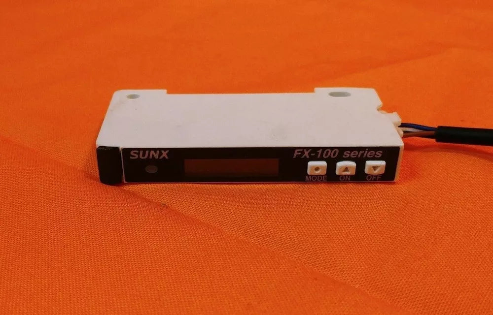 1PC New Panasonic SUNX FX-102P-CC2 Photoelectric Sensor Free Shipping
