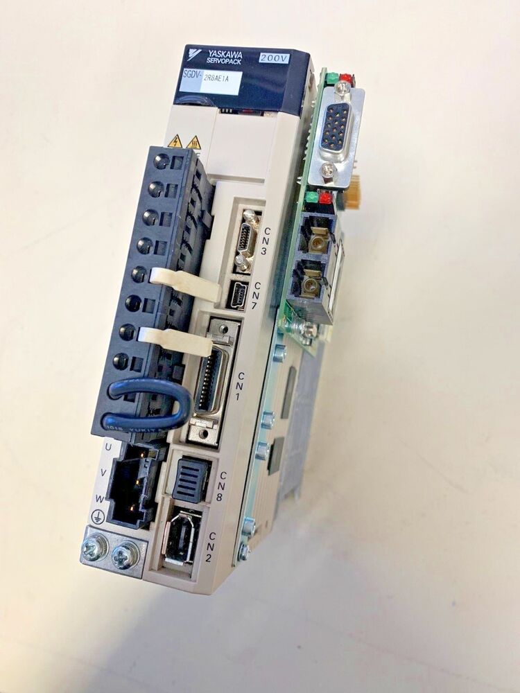 1PC New In Box Yaskawa SGDV-2R8AE1A Servo Drives Expedited Shipping