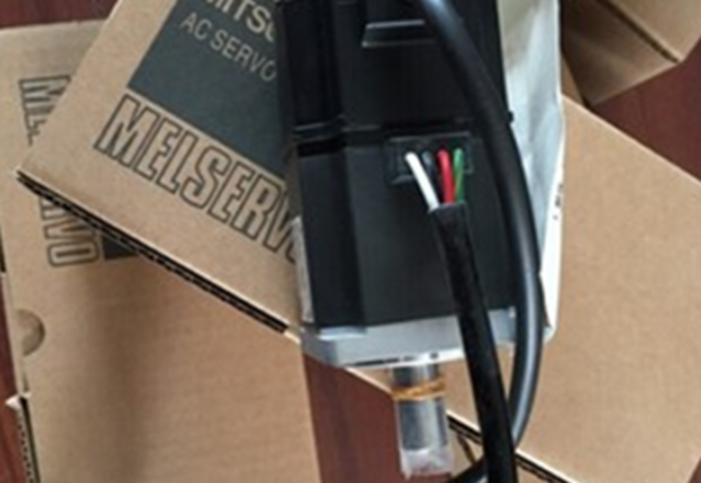New in Box Mitsubishi HC-KFS43-S27 Servo Motor  UPS / DHL / Fedex