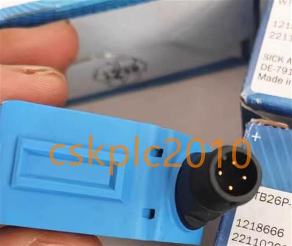 1 PCS NEW IN BOX SICK Photoelectric switch 1218666 WTB26P-24161120A00