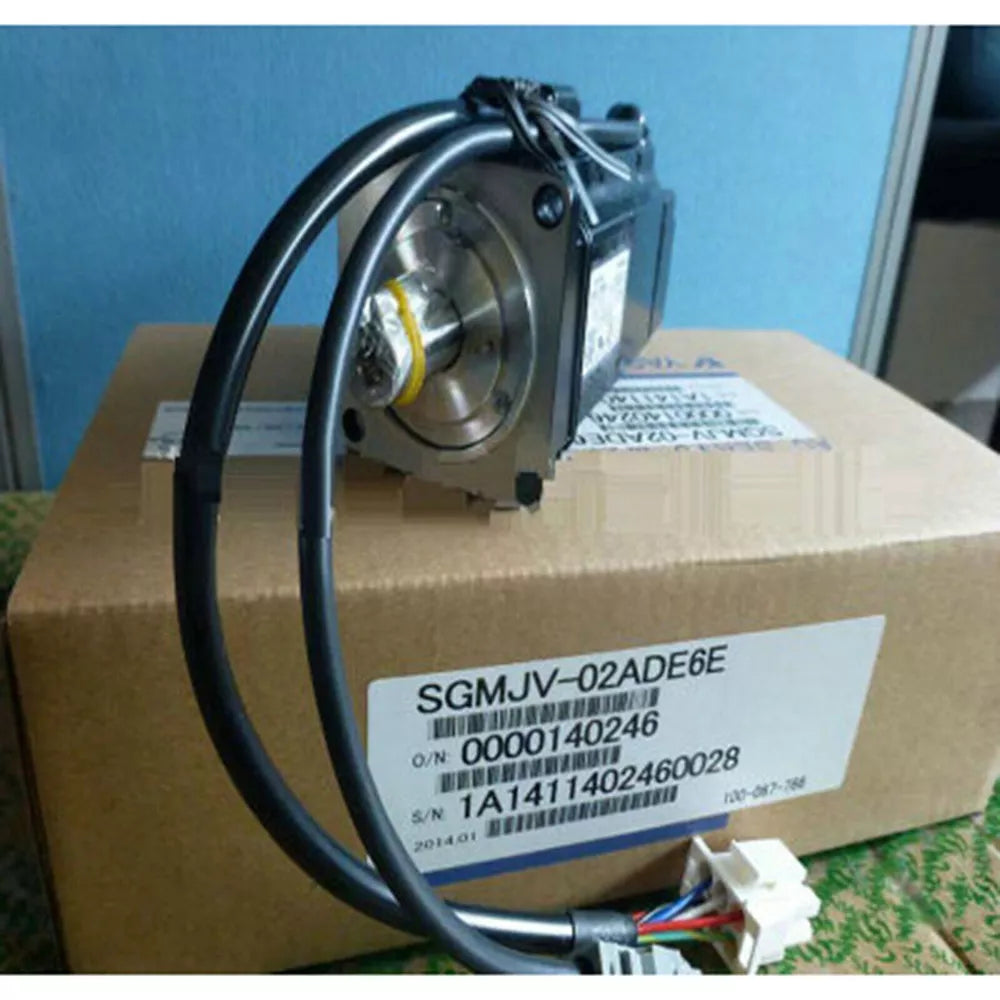 1PC New Yaskawa SGMJV-02ADE6E Servo Motor Expedited Shipping SGMJV02ADE6E