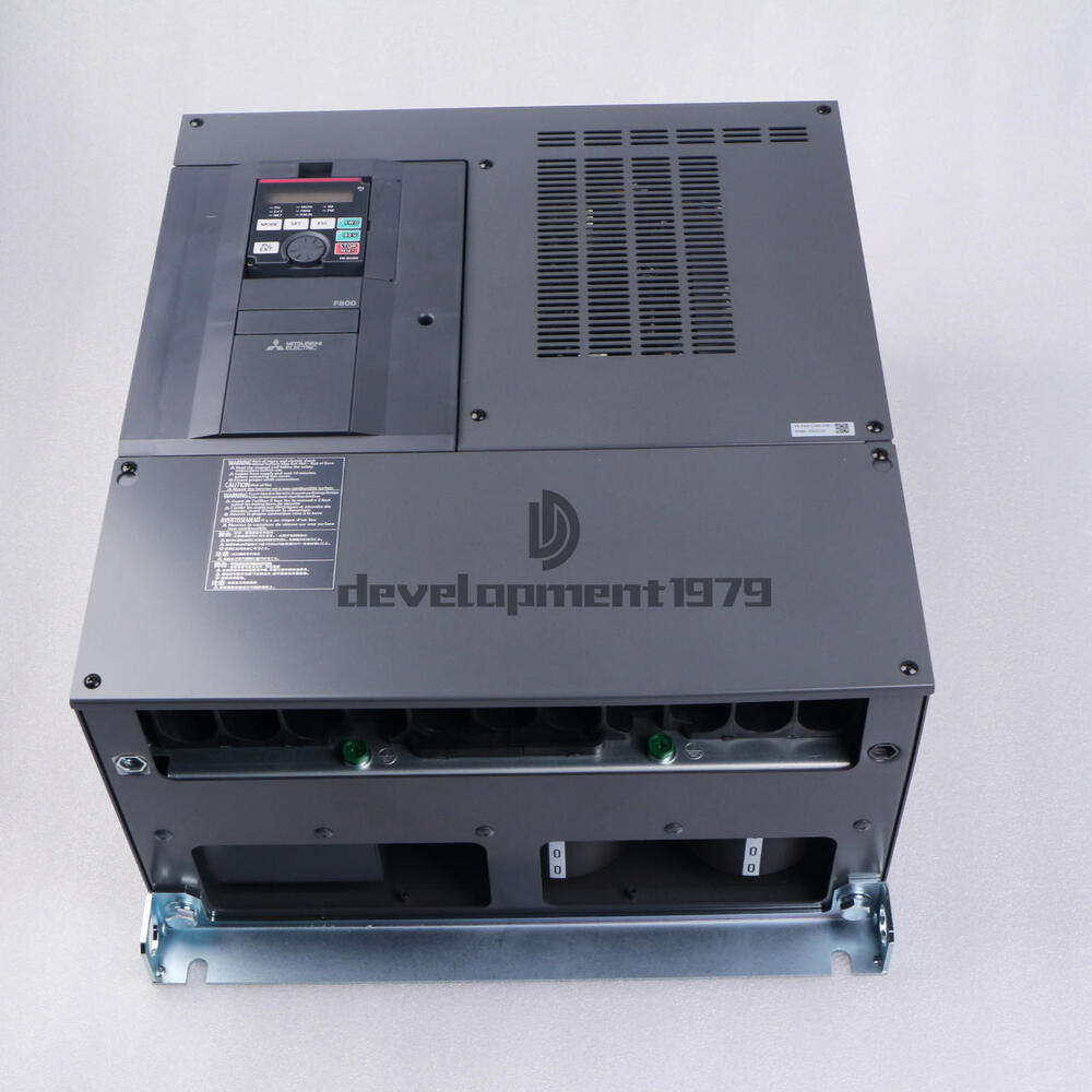 1PC NEW Mitsubishi Inverter FR-F840-01800-2-60 75KW UPS / DHL / FedEx