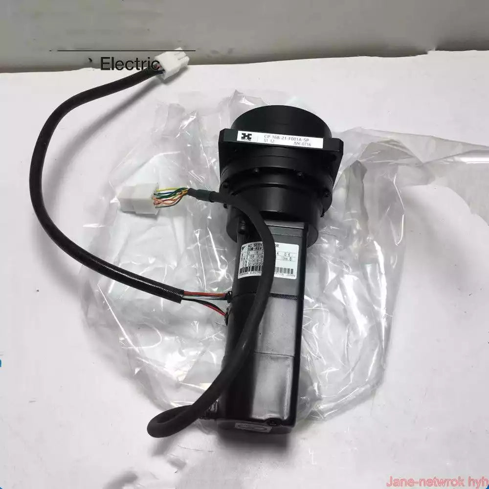 1PC New Yaskawa SGM-A5V3G30B Servo Motor Expedited Shipping SGMA5V3G30B