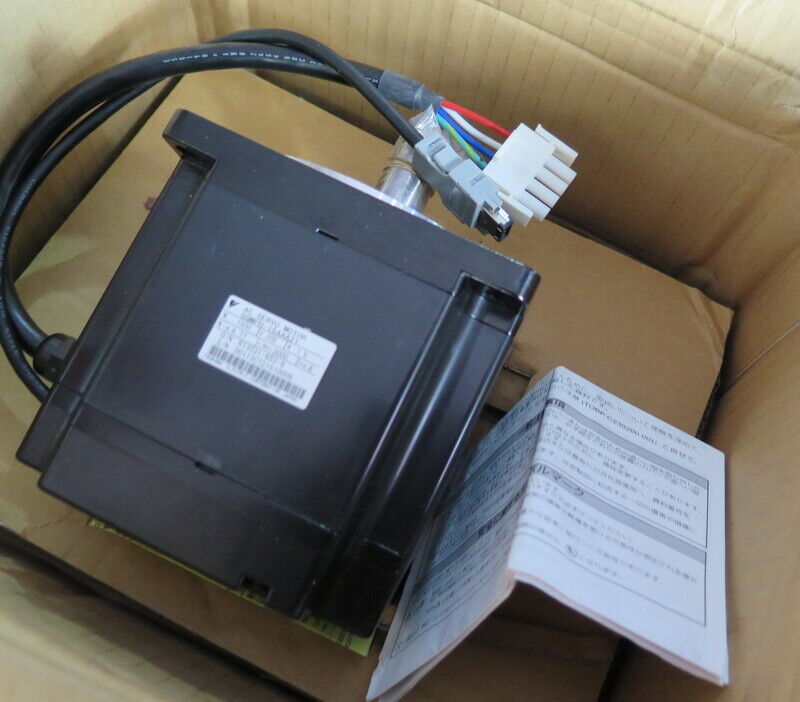 1PC New Yaskawa SGMPH-15AAA2S Servo Motor Expedited Shipping SGMPH15AAA2S