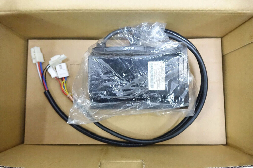 1PC New Yaskawa SGMPH-04A2A-YR11 Servo Motor Expedited Shipping