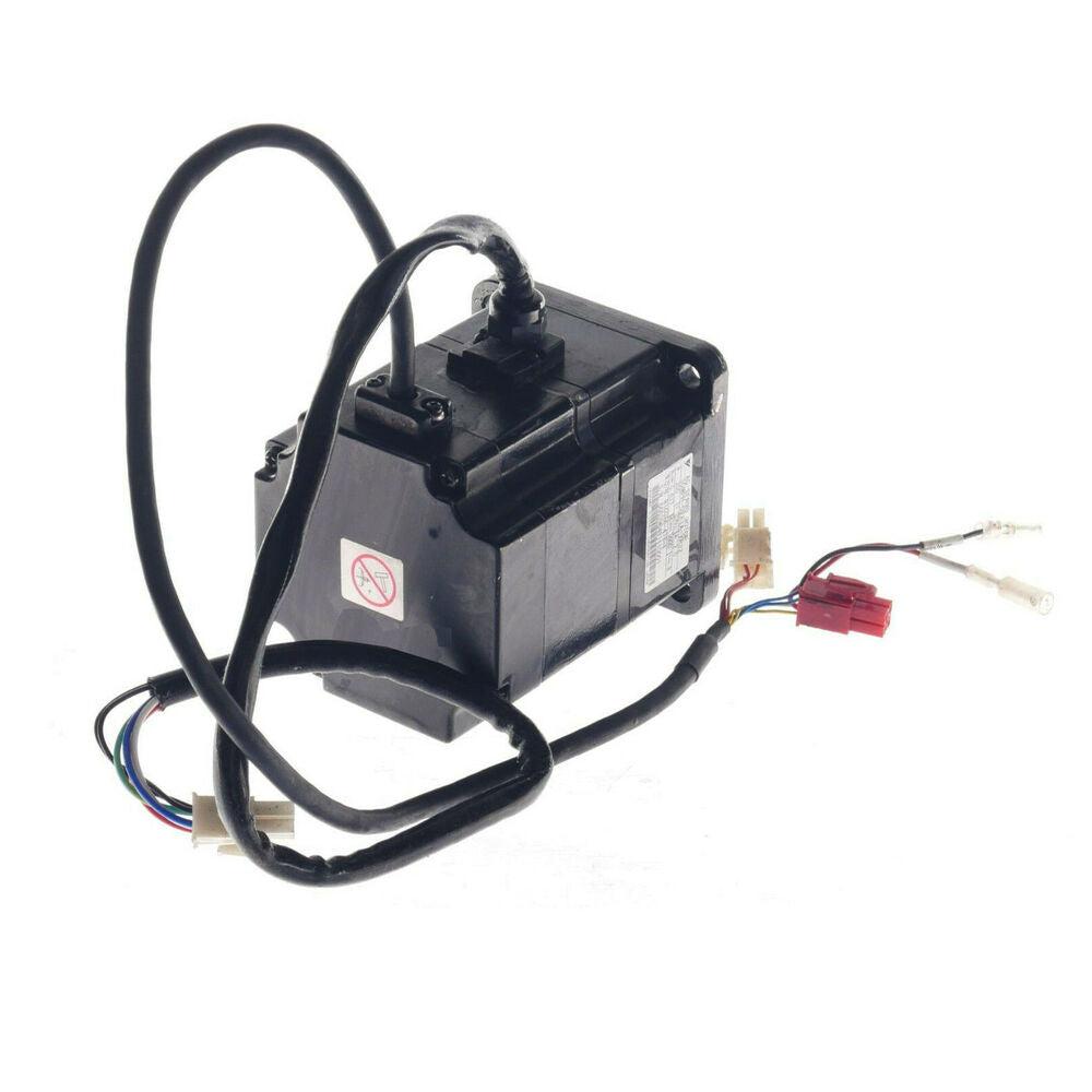 New In Box YASKAWA SGMPH-02A1A-YR32 Servo Motor DHL / UPS / FedEx