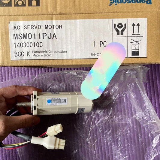 1PC New In Box Panasonic MSM011PJA Servo Motor Expedited Shipping