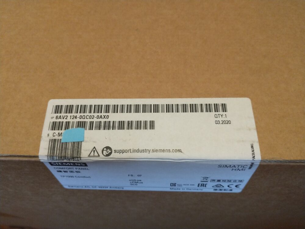 New Siemens SIMATIC HMI TP1500 Comfort 6AV2124-0QC02-0AX0 6AV2 124-0QC02-0AX0