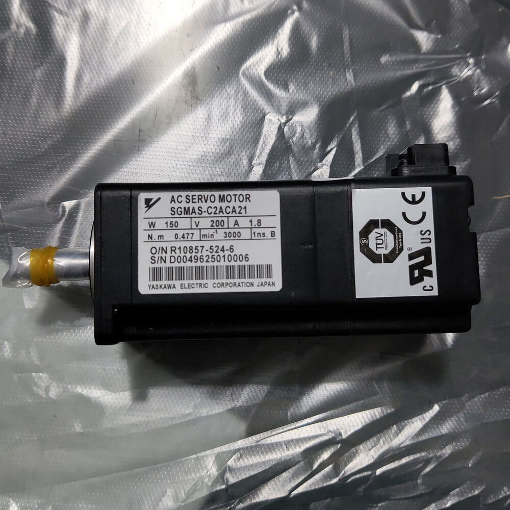 1PC New Yaskawa SGMAS-C2ACA21 Servo Motor Expedited Shipping SGMASC2ACA21