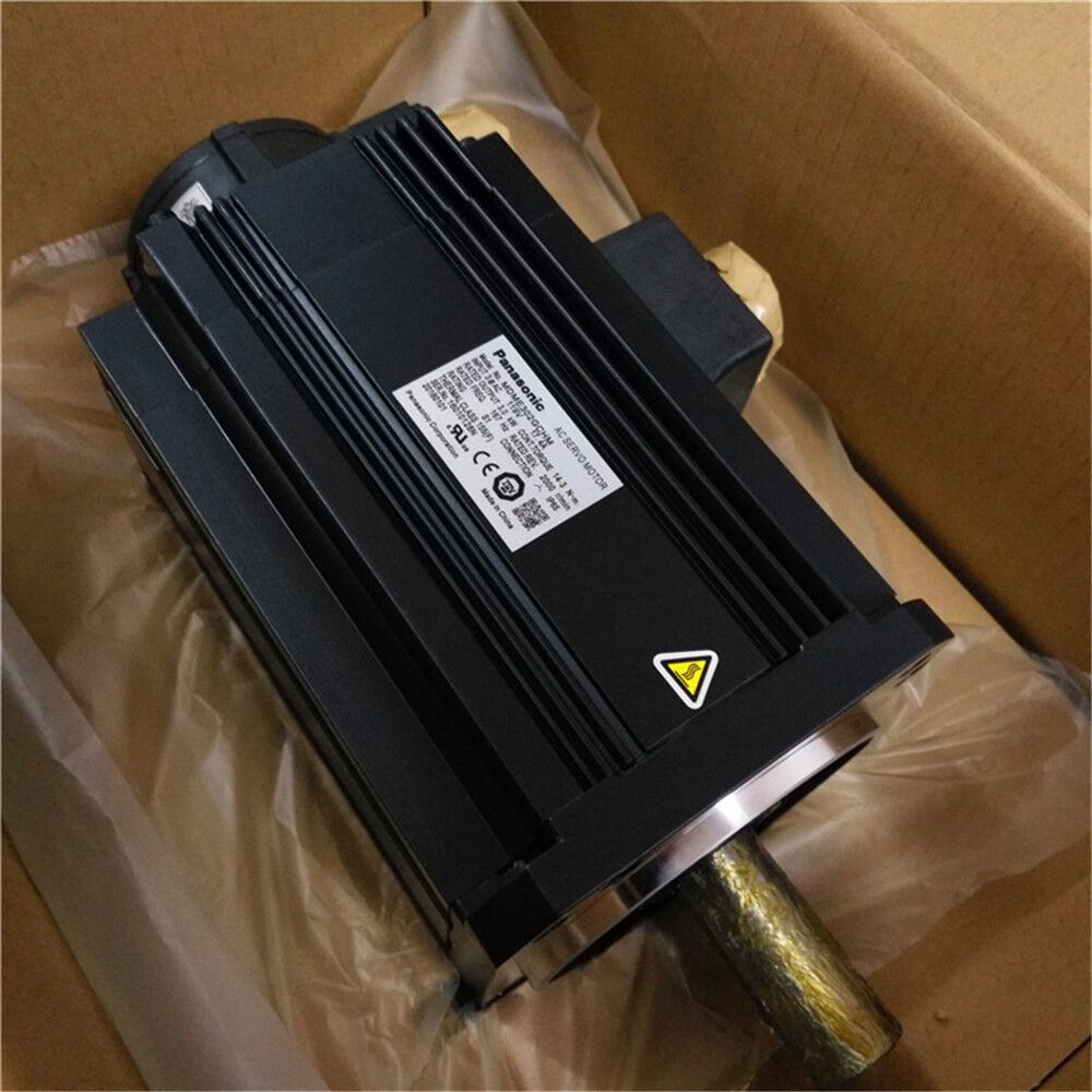 1PC New In Box Panasonic MDME302GCHM Servo Motor Expedited Shipping